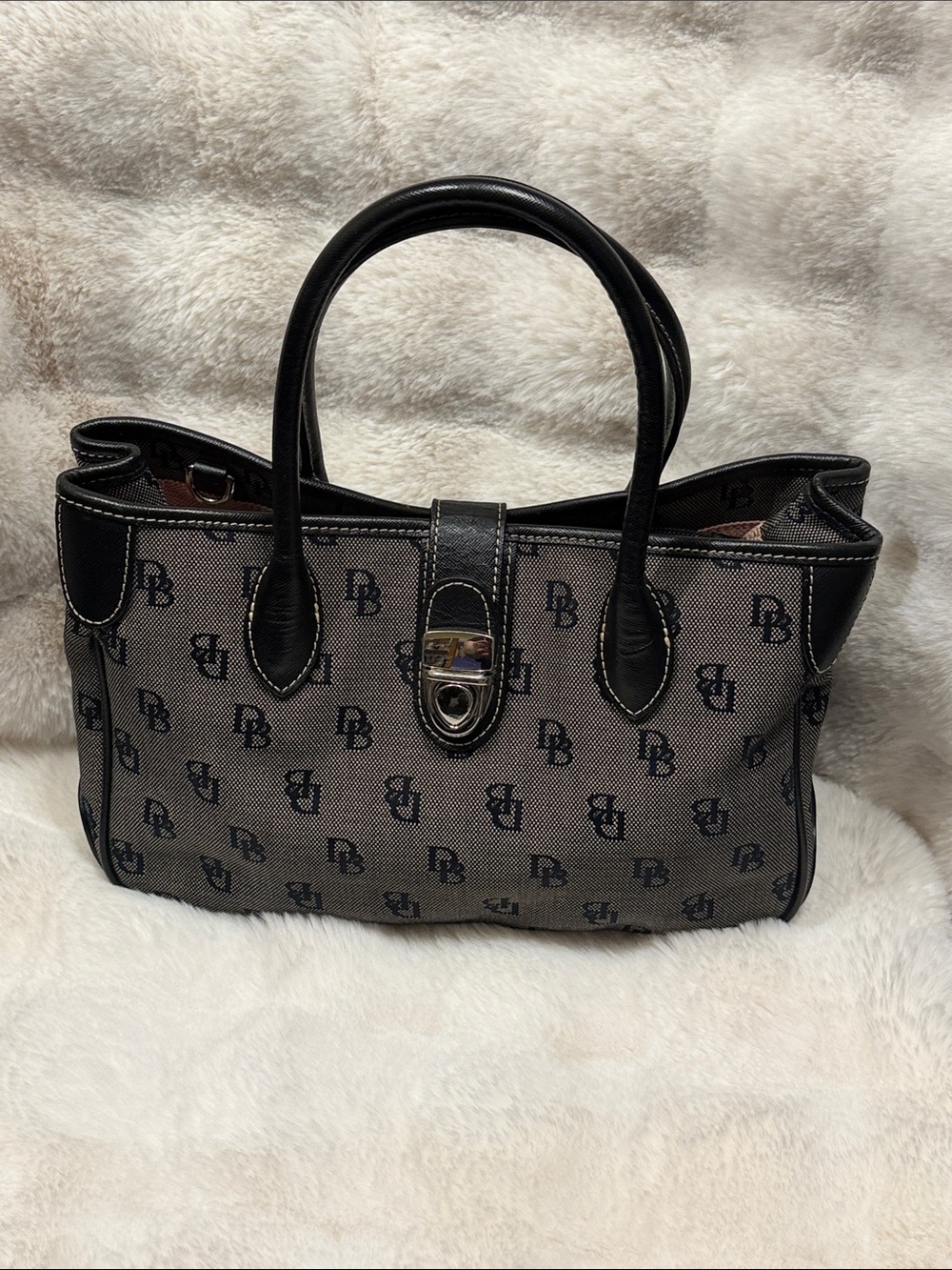 EUC* Dooney & Bourke Monogram Satchel